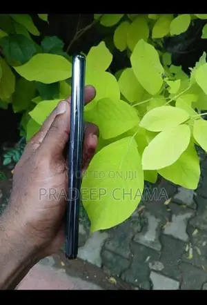Samsung Galaxy A72 (Used)
