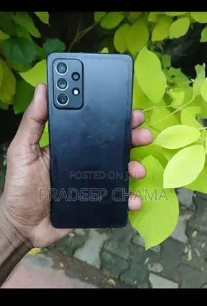 Samsung Galaxy A72 (Used)