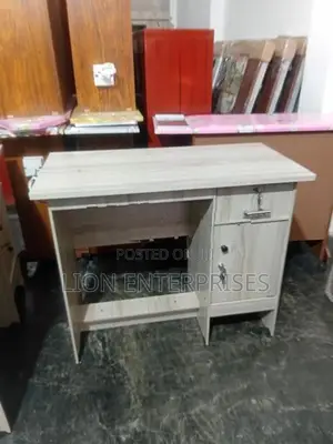 3×1.5 Ft Melamine Tables