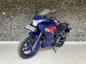 Honda CBR 250R 2015