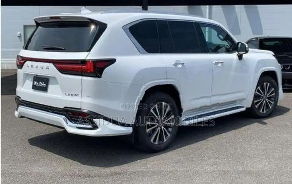 Lexus LX600 2024