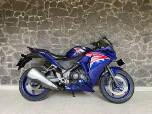 Honda CBR 250R 2015