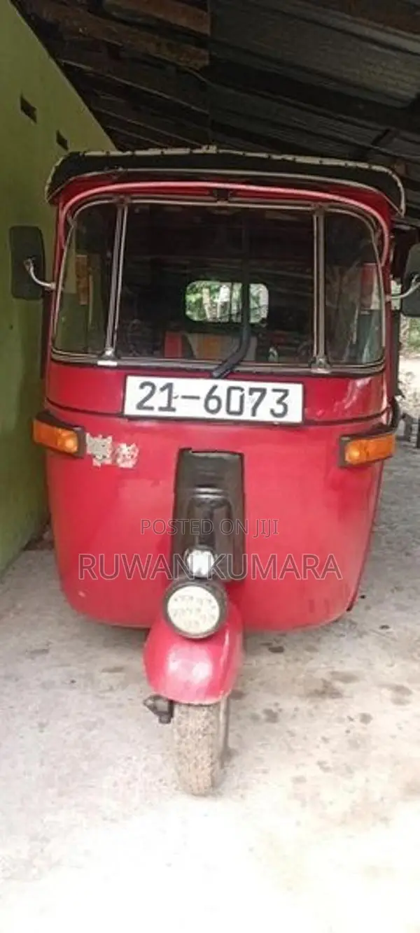 Bajaj RE 1994