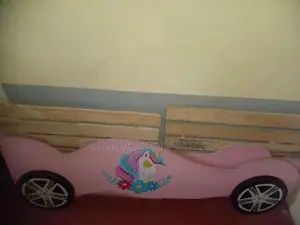 Kid's bed for sale