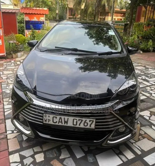 Toyota Aqua GR Sport 2016