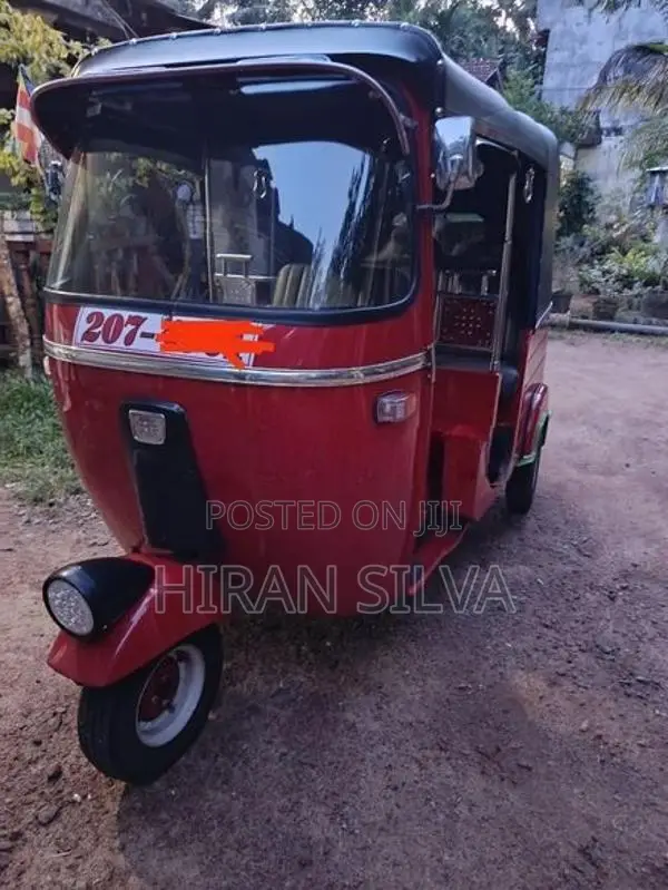 Bajaj RE Three Wheeler 2000