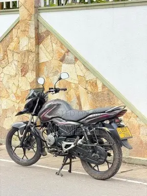 Bajaj Discover 125 2017