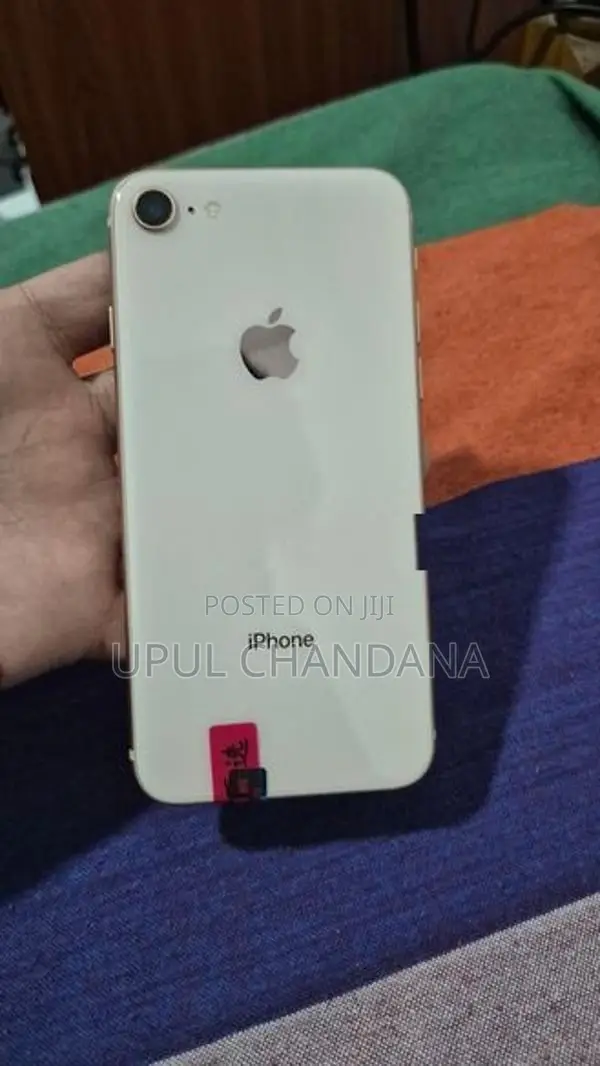 Apple iPhone 8 (Used)