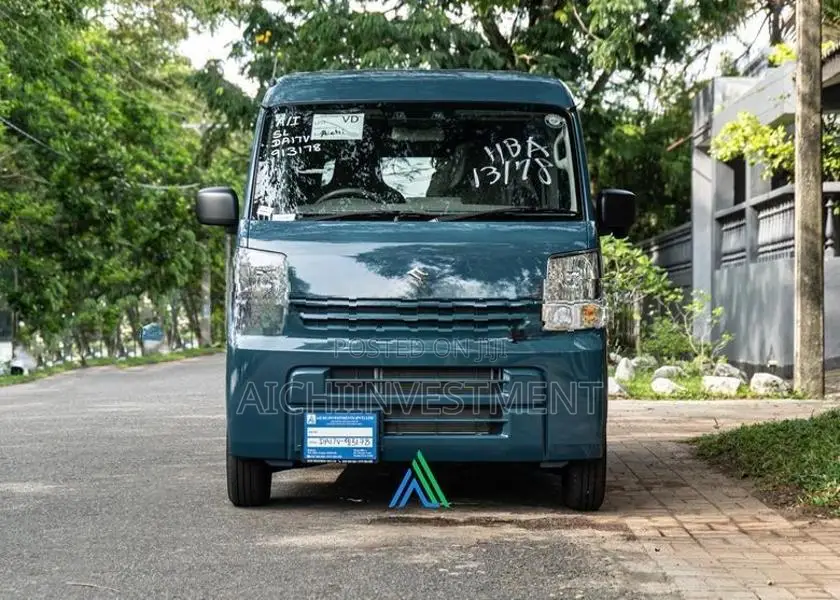 Suzuki Every 2025