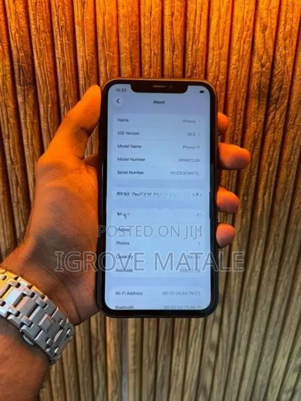 Apple iPhone 11 256GB (Used)