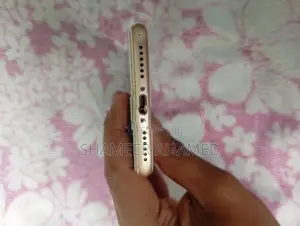 Apple iPhone 8 (Used)