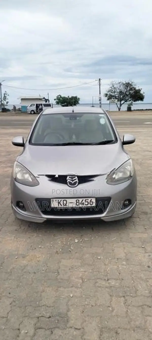 Mazda Demio 2010