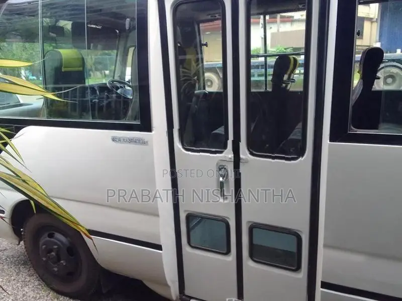 Toyota Coaster 2006