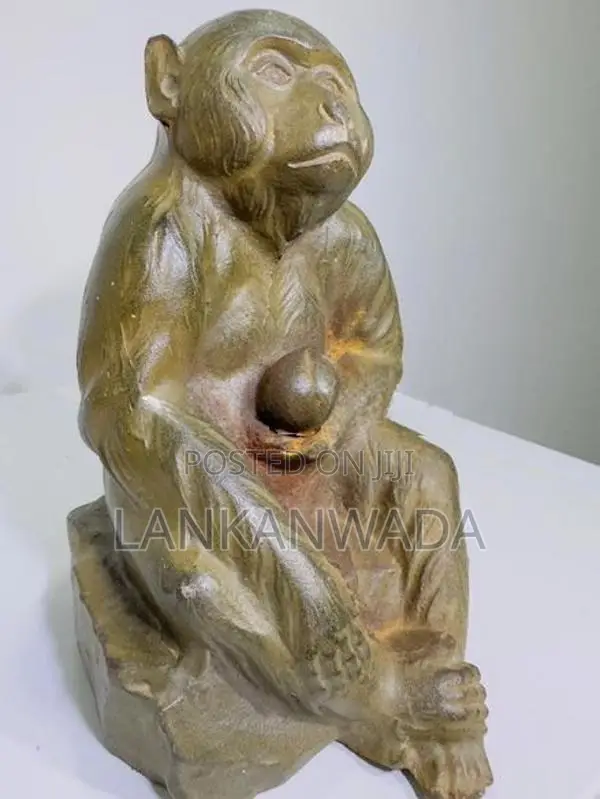 Vintage 20th century japanese cast iron monkey