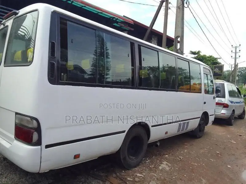 Toyota Coaster 2006