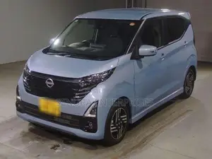 Nissan Dayz B44W Day Light