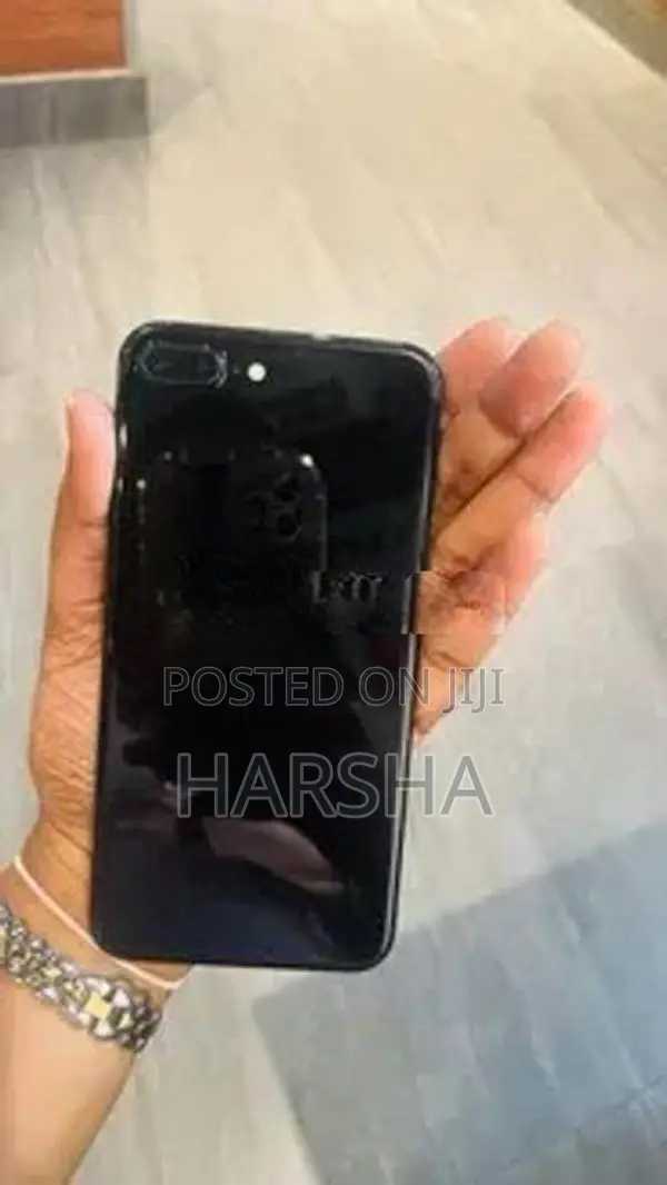 Apple iPhone 7 Plus 128GB (Used)