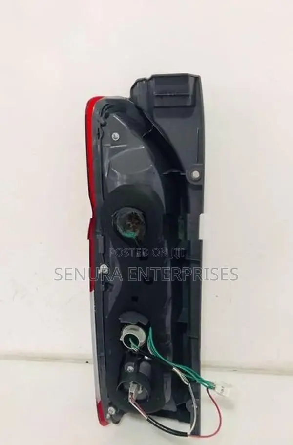 Toyota Hiace KDH200 Tail Light Rh