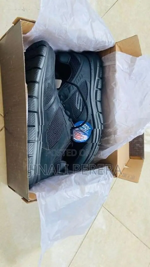 Skechers Unisex Shoes – Size 11 (Black)