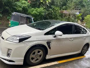 Toyota Prius S Touring 2015