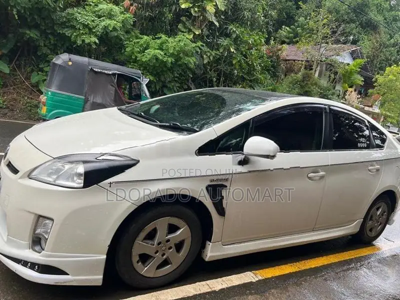Toyota Prius S Touring 2015