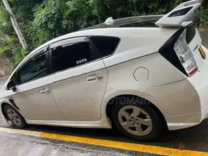 Toyota Prius S Touring 2015