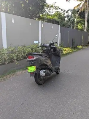 Suzuki Burgman 125 2018