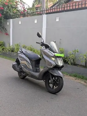 Suzuki Burgman 125 2018