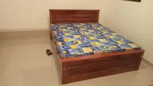 6*5 Queen Size Design Box Beds with Double Layer Mattress