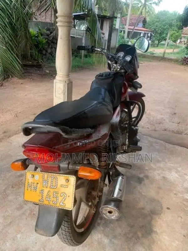 Bajaj Platina 125 2011