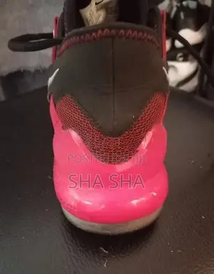 Nike mens shoes