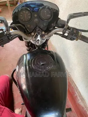 Bajaj Pulsar 180 2004