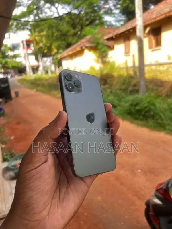 Apple iPhone 12 Pro 256GB (Used)