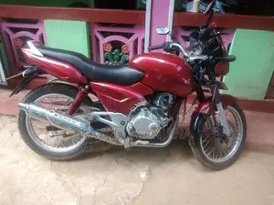 Bajaj Pulsar 150 2004