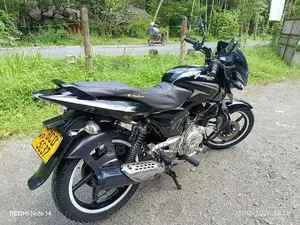 Bajaj Pulsar 150 2015