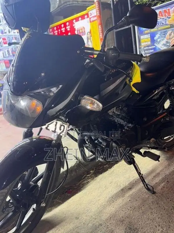 Bajaj Pulsar 150 2016