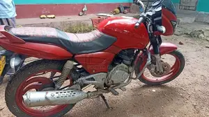 Bajaj Pulsar 180 2005