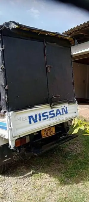 Nissan Vanette Lorry 1999