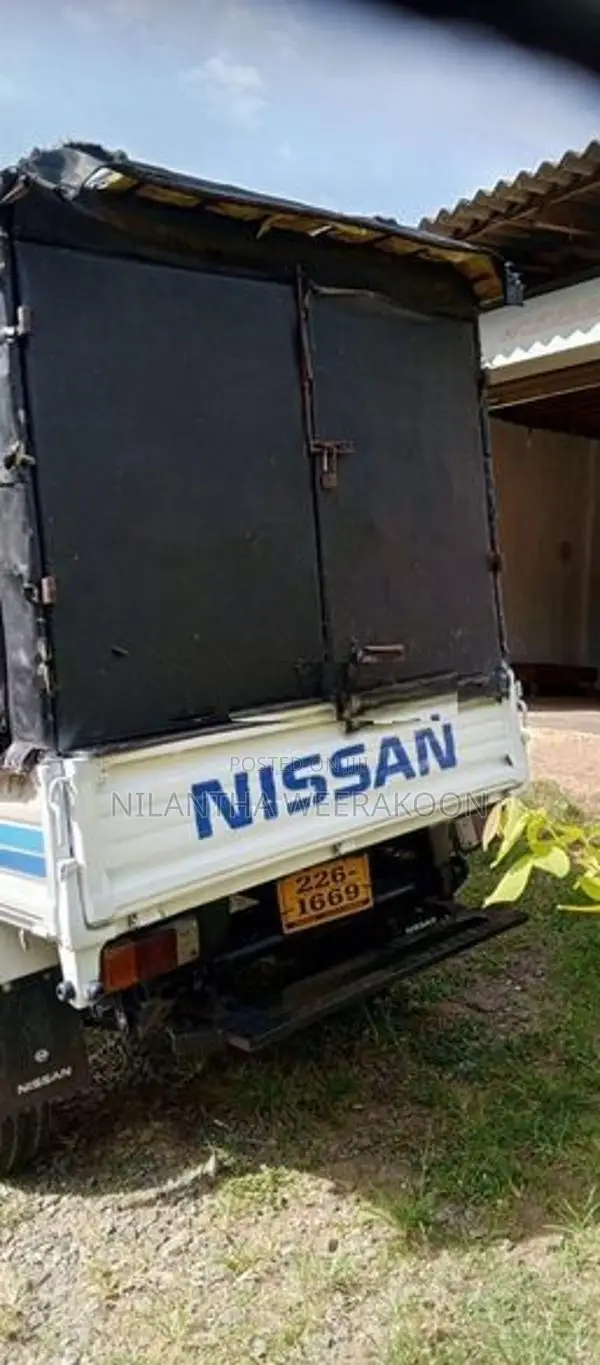Nissan Vanette Lorry 1999