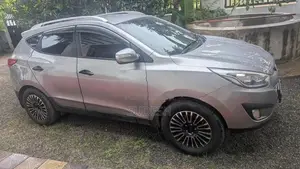 Hyundai Tucson Suv 2011