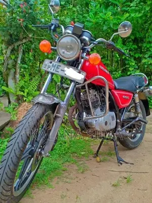 Suzuki GN 125 2004