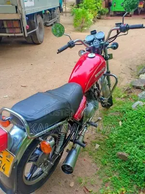 Suzuki GN 125 2004