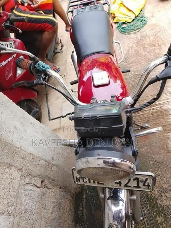Bajaj Boxer HE 2006