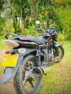 Bajaj Discover 150 2011