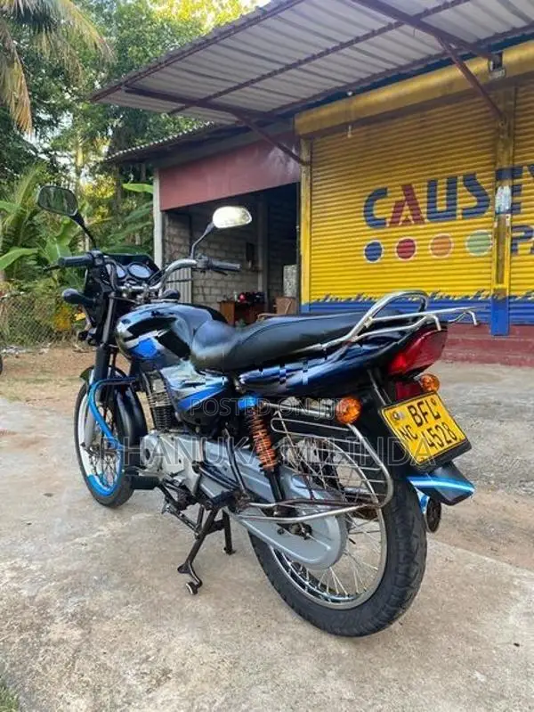 Bajaj CT100 KS 2017