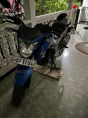 Honda Hornet 2017