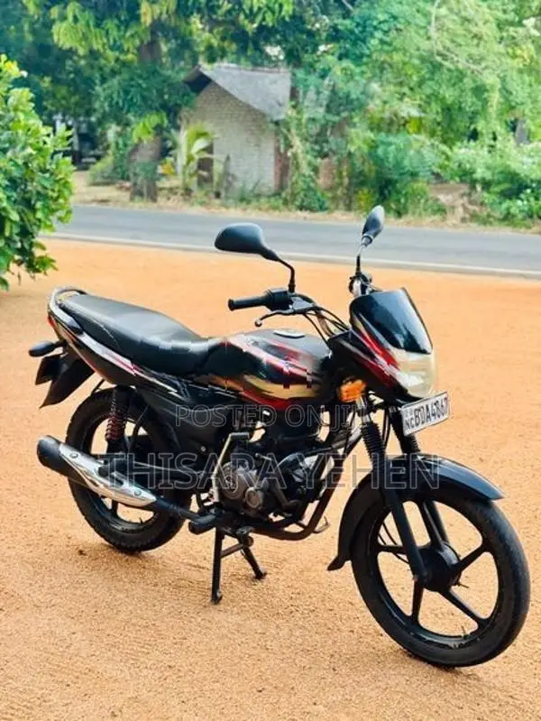 Bajaj Platina 100 2015