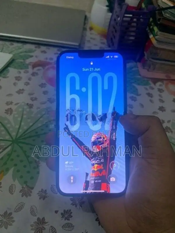 Apple iPhone 13 (Used)