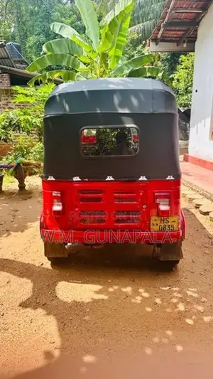 Bajaj RE 2003