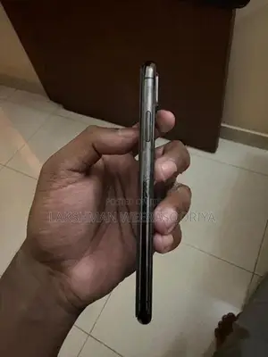 Apple iPhone X (Used)